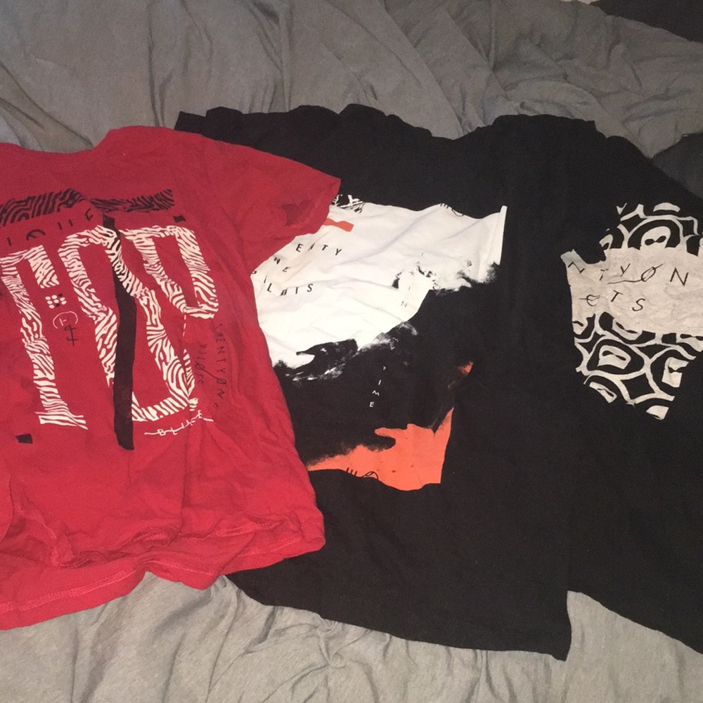 Twenty one pilots hot topic tees